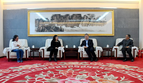 QQ图片20181019165135_调整大小.jpg QQ图片20181019165135_调整大小.jpg